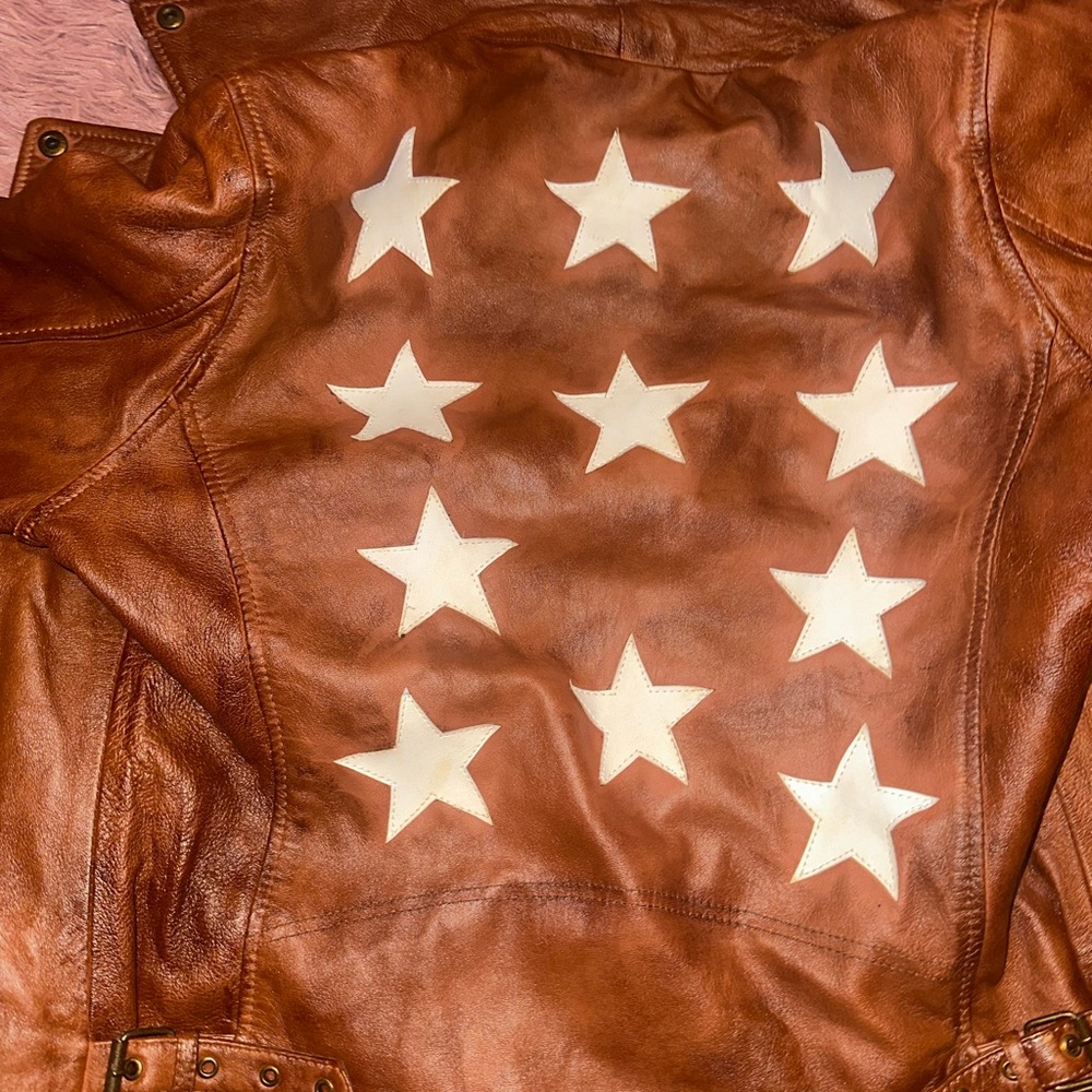 Brown Star-Patterned Jacket - Picture 3 of 9
